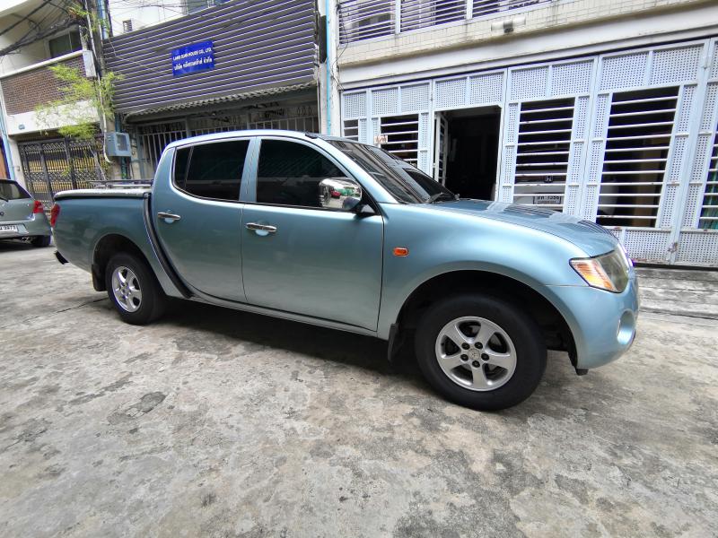 MITSUBISHI Triton 2006