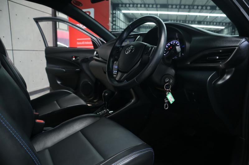 TOYOTA Yaris 2020