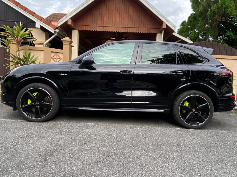 PORSCHE Cayenne 2017