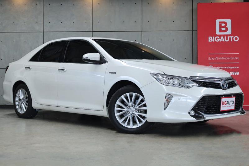 TOYOTA CAMRY 2016