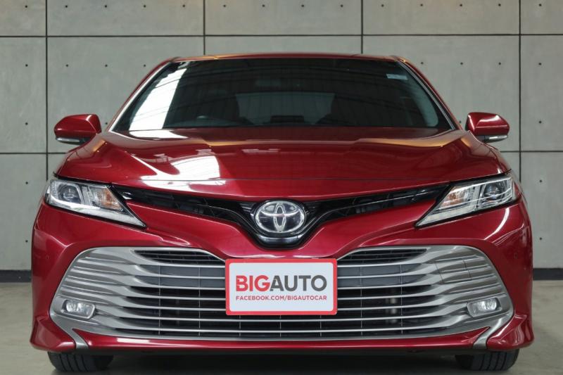 TOYOTA Camry 2018