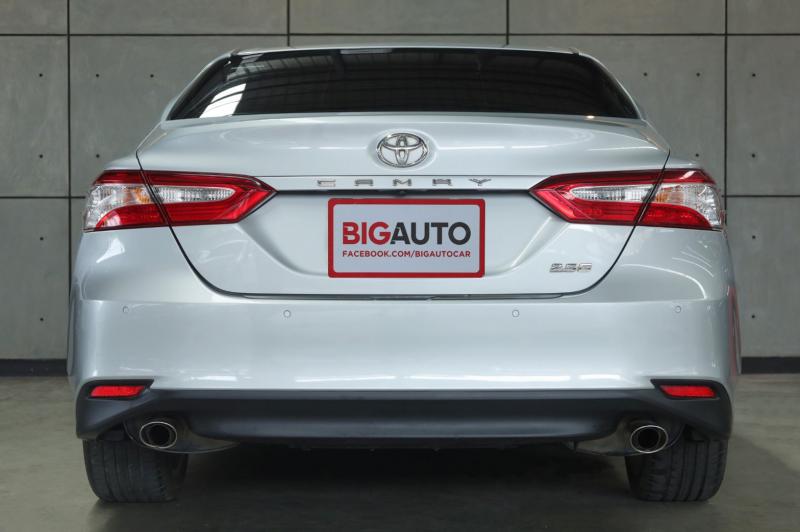 TOYOTA Camry 2019