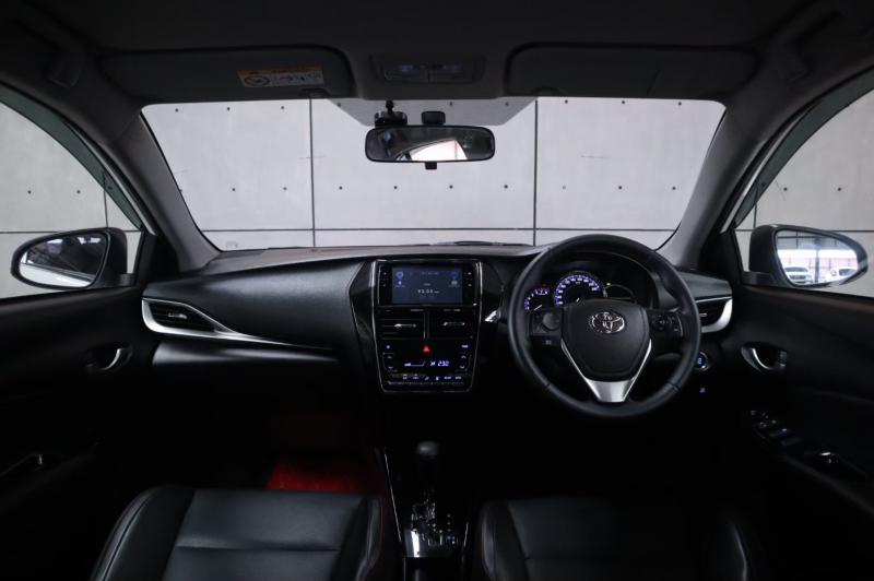 TOYOTA Yaris Ativ 1.2 High 2020
