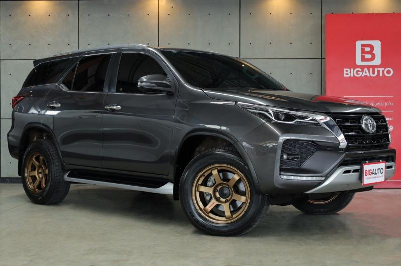 TOYOTA FORTUNER 2.4V 4WD 2017