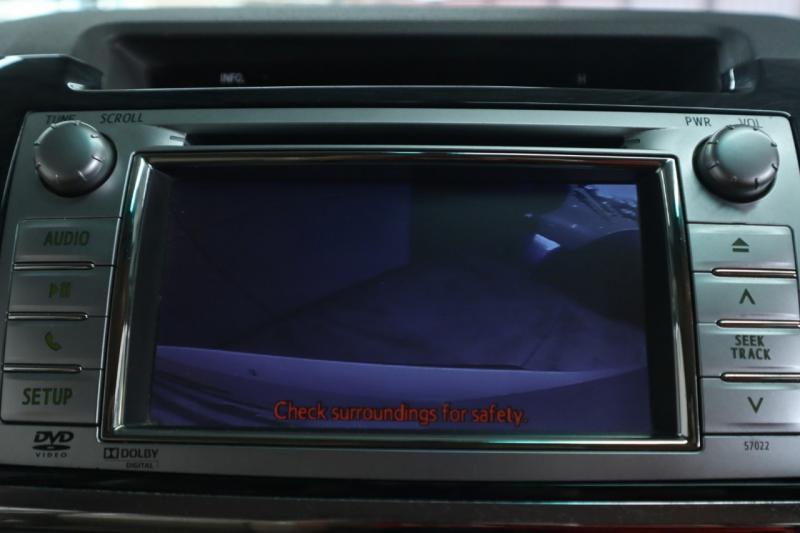 TOYOTA Fortuner 2011