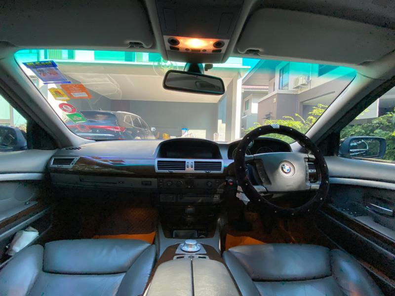 BMW Siries7 2011