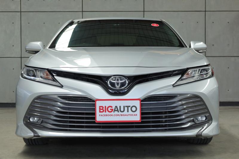 TOYOTA Camry 2019