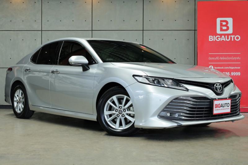 TOYOTA Camry 2019