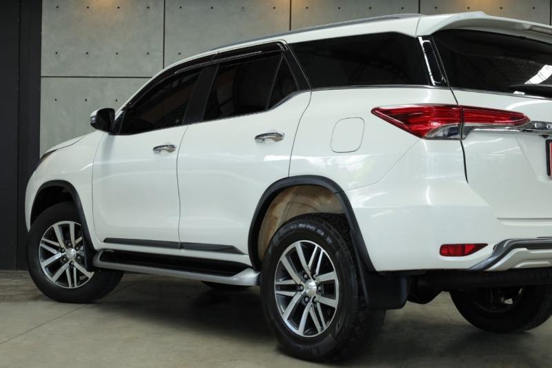 TOYOTA Fortuner 2018