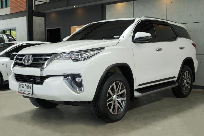 TOYOTA Fortuner 2018