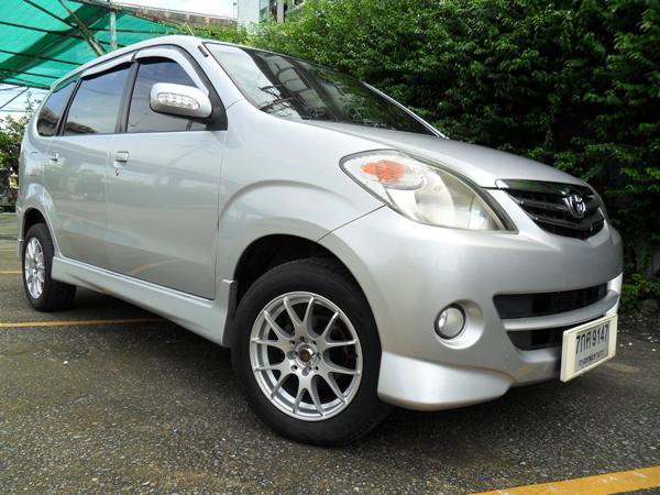 TOYOTA Avanza 2008