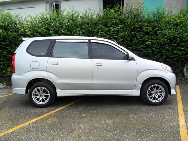 TOYOTA Avanza 2008