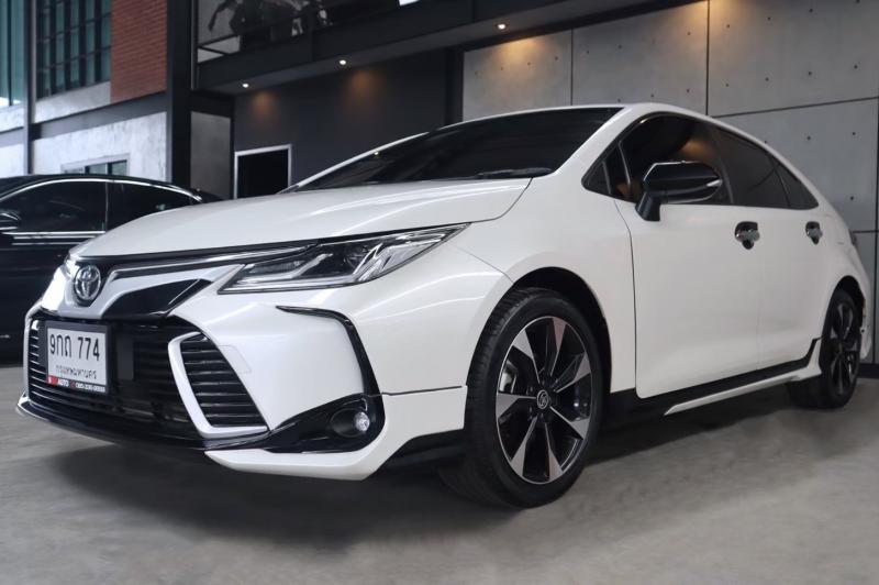 TOYOTA ALTIS 1.8 GR SPORT 2020