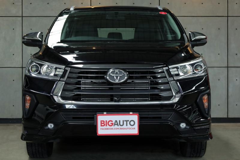 TOYOTA Innova 2021