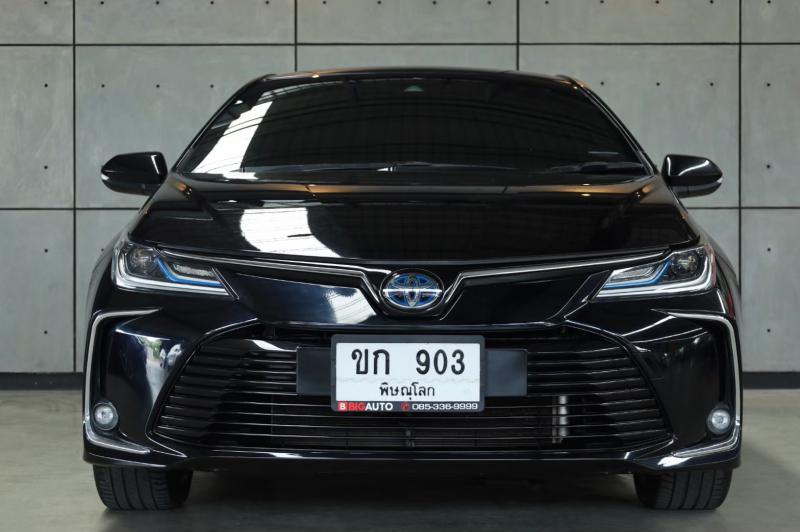 TOYOTA Altis 1.8 Hybrid 2020