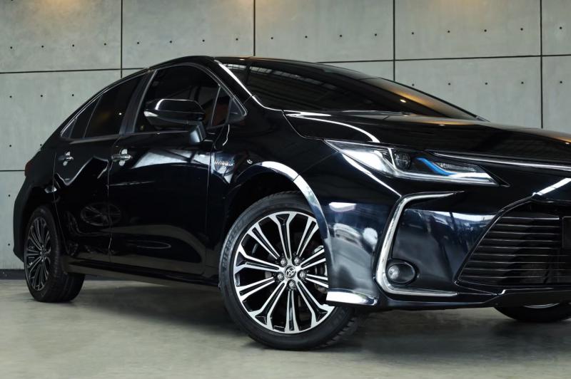 TOYOTA Altis 1.8 Hybrid 2020