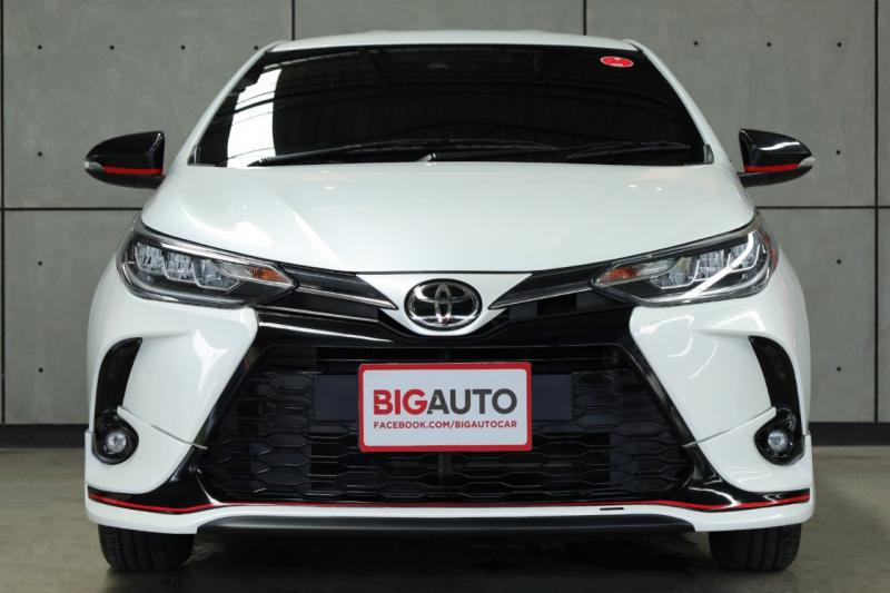 TOYOTA Yaris 2021