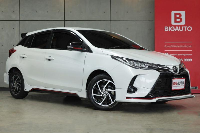 TOYOTA Yaris 2021