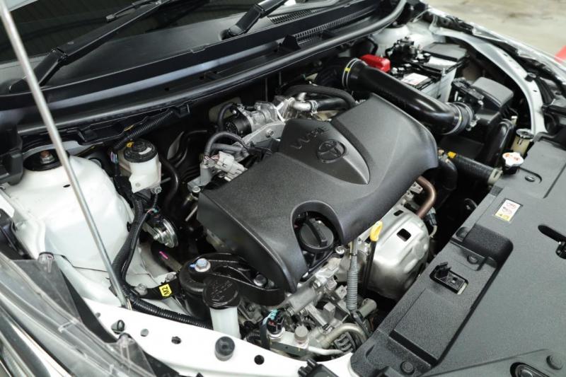 TOYOTA Yaris 2021