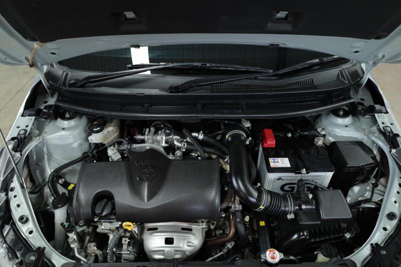 TOYOTA Yaris 2021