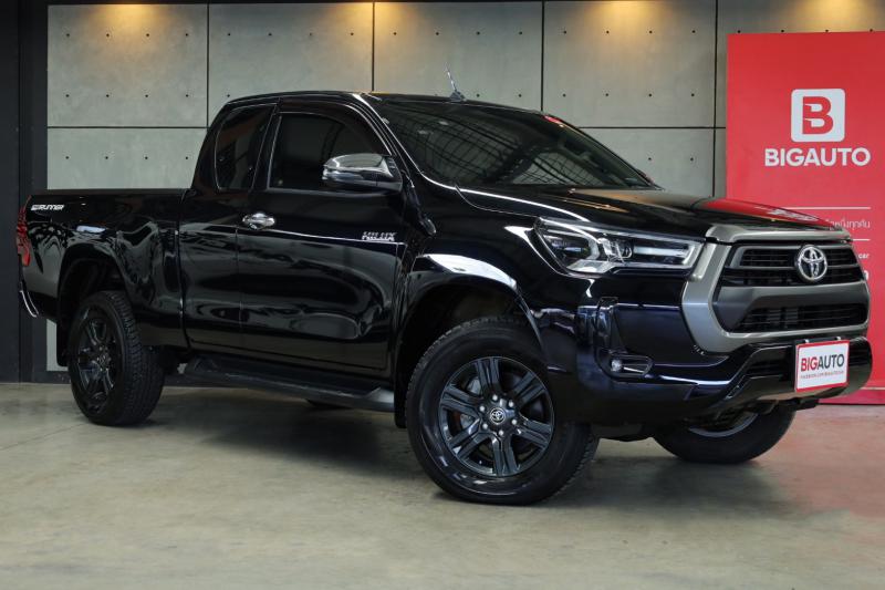 TOYOTA Revo 2021
