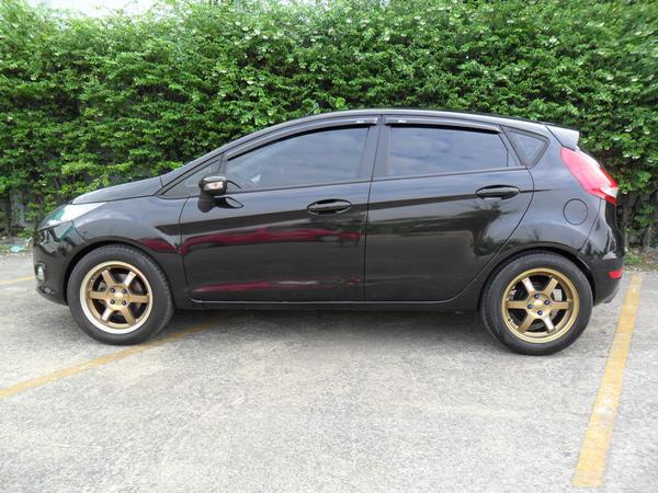 FORD Fiesta 2012