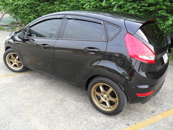 FORD Fiesta 2012