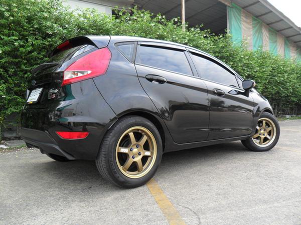 FORD Fiesta 2012