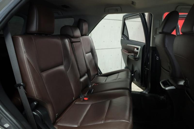 TOYOTA Fortuner 2019