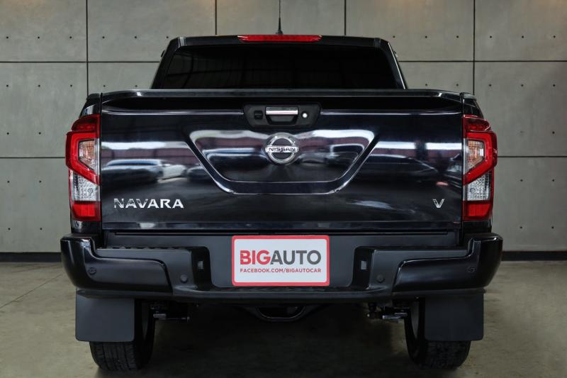 NISSAN Navara 2021