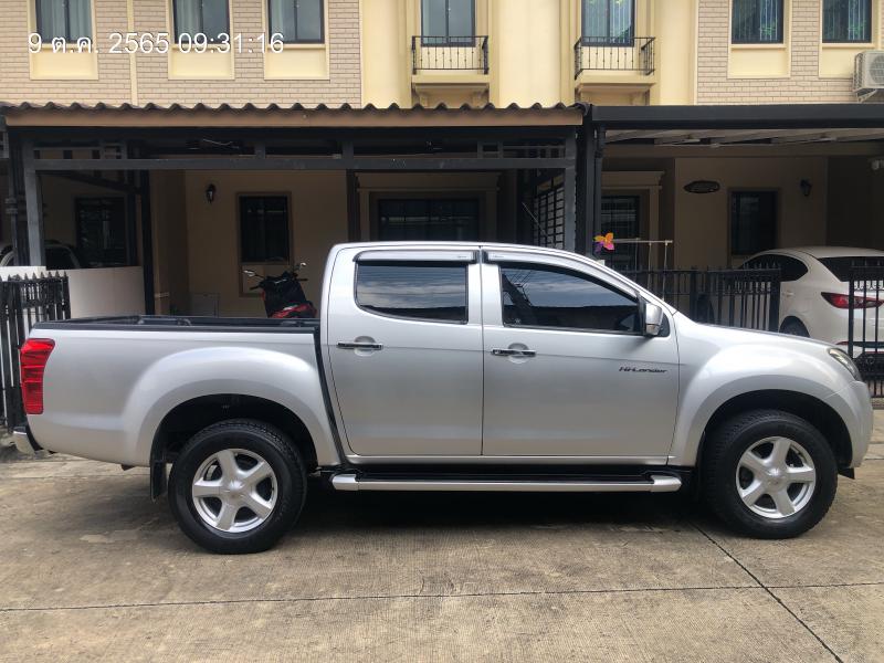 ISUZU Hilander2.5 4ประตู 2012