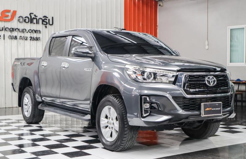 TOYOTA HILUX REVO 2019