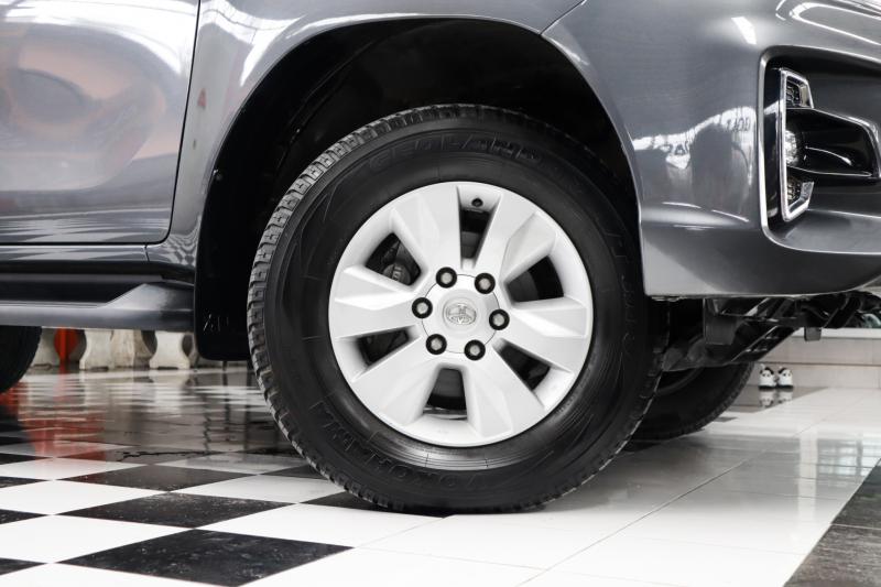 TOYOTA HILUX REVO 2019