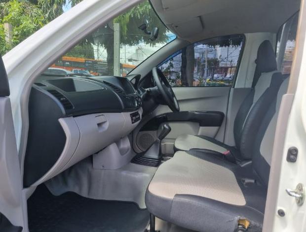 MITSUBISHI Triton 2.4 CNG 2014