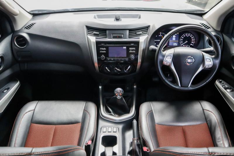 NISSAN NAVARA NP 300 2020