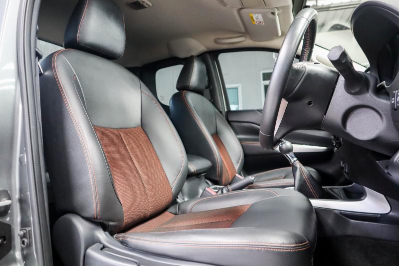 NISSAN NAVARA NP 300 2020