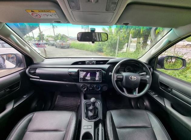 TOYOTA Hilux Revo 2.4 E 2019