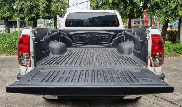 TOYOTA Hilux Revo 2.4 E 2019