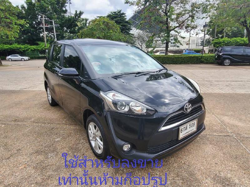 440,000  Toyota​Sienta มือเดียว​ใช้เองคะ​ ปี2017