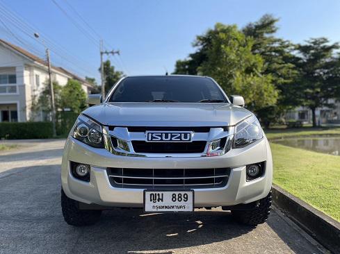 ISUZU Hi-Lander CAB-4 2.5 2012