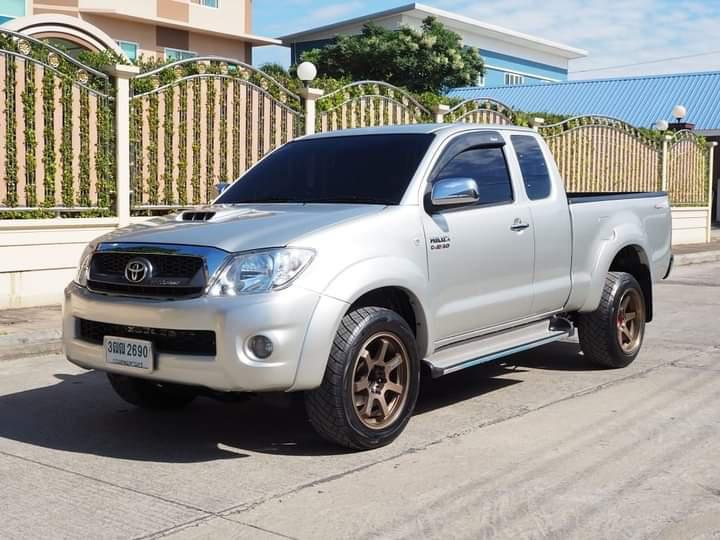 TOYOTA TOYOTA HILUX VIGO 2010