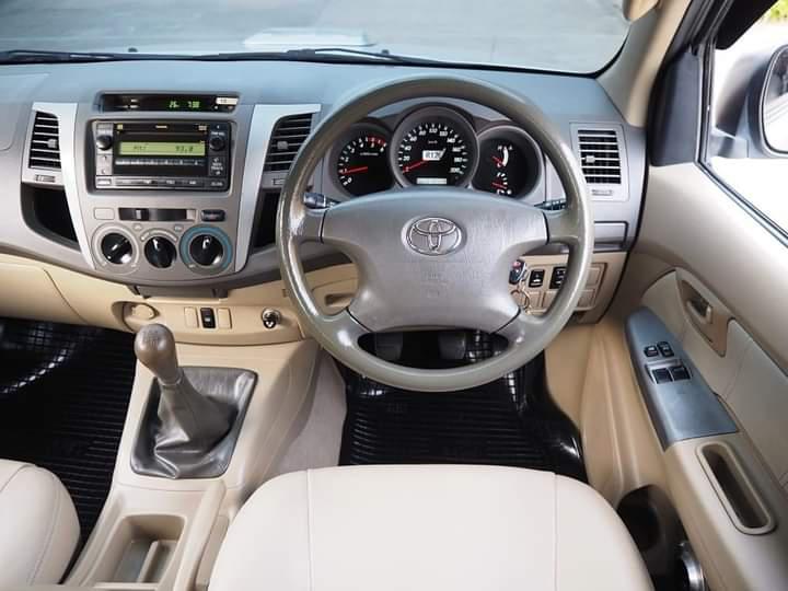 TOYOTA TOYOTA HILUX VIGO 2010