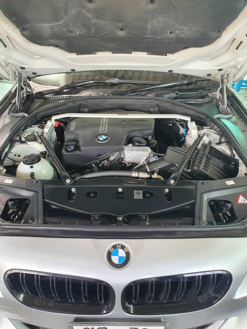 BMW 520i(F10) 2013