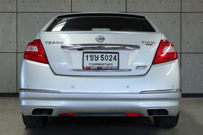 NISSAN Teana 2010