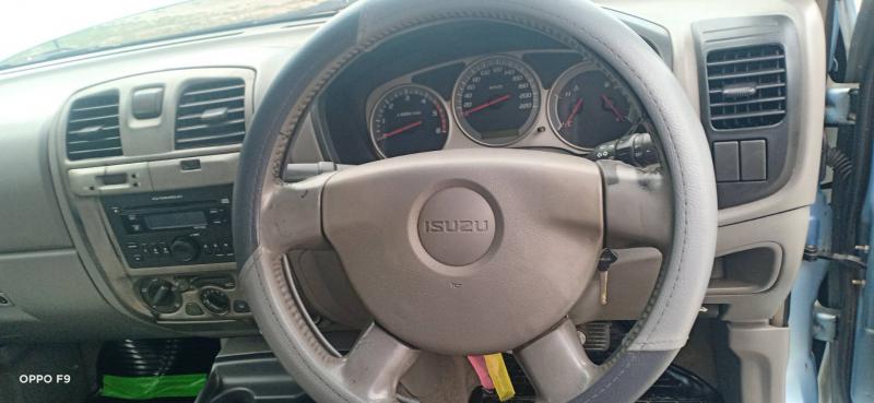 ISUZU DMAX2.5SLX 2005