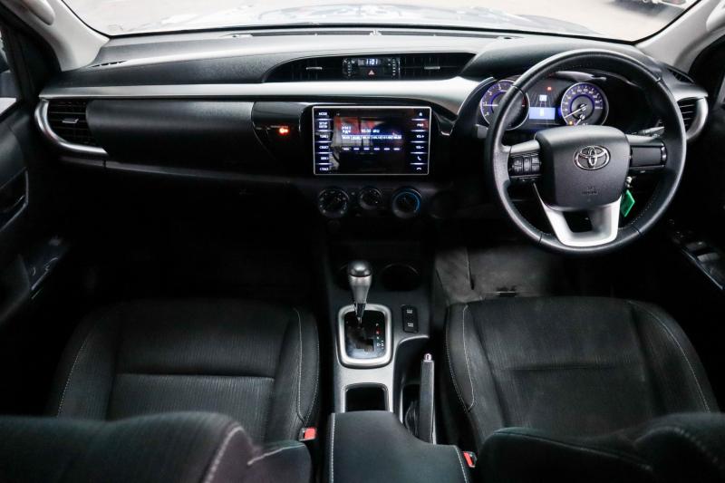 TOYOTA 2.4 E D-CAB 2019