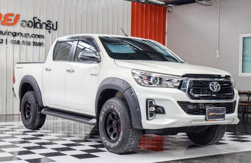 TOYOTA HILUX REVO 2019