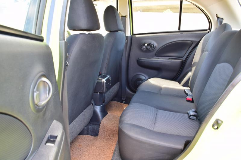 NISSAN V รองท็อป 2010