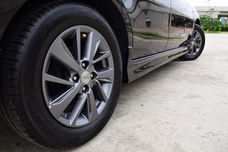 NISSAN E สปอรต์เทค 2016