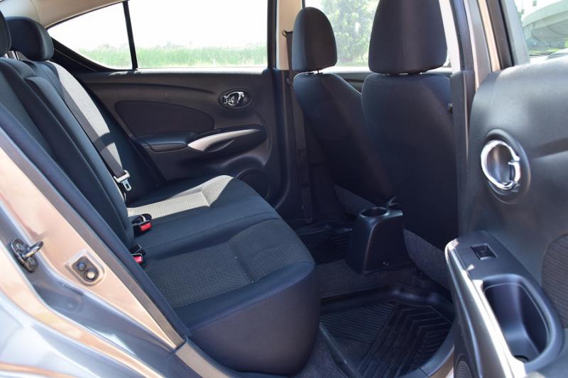 NISSAN VLท็อปออฟชั่นส์ 2012